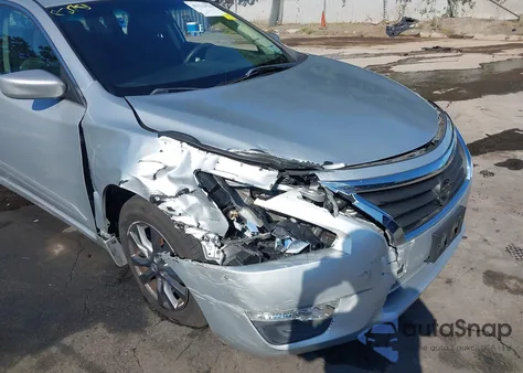 2015 Nissan Altima 2.5 S z USA, uszkodzony, nr VIN 1N4AL3AP5FN398526